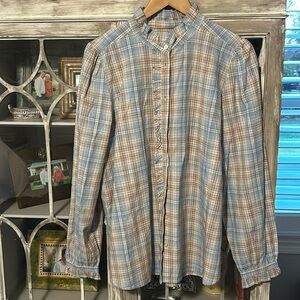 NWT Button Down Blouse, Size Large